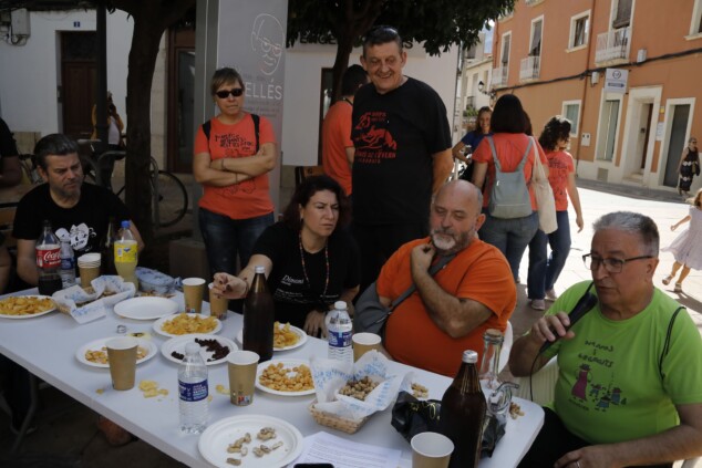 Cuando los gigantes tomaron las calles y las bestias encendieron la noche: el encuentro histórico de Dénia 50 aplec de gegants i besties de foc de denia 40