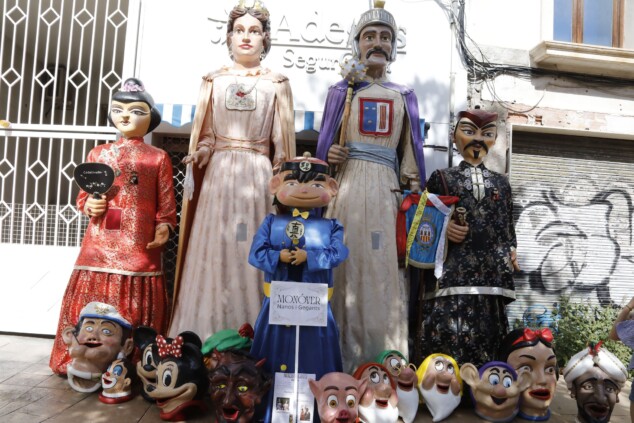Cuando los gigantes tomaron las calles y las bestias encendieron la noche: el encuentro histórico de Dénia 70 aplec de gegants i besties de foc de denia 60