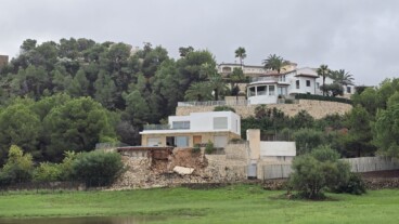 Desde la distancia se aprecia perfectamente la magnitud del destrozo en la ladera