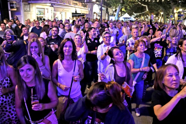 Dénia reivindica el 'pride de proximidad' con una exitosa tercera edición de su musical de divas 26 diva denia music pride 2026 25