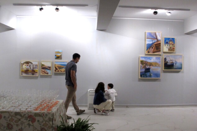 El pintor Juan Larrosa saca a la luz en Dénia más de cinco años de trabajo ininterrumpido 28 exposicion de juan larrosa en denia 1