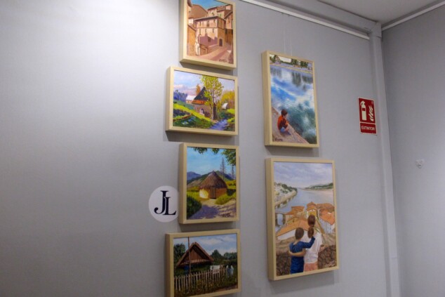El pintor Juan Larrosa saca a la luz en Dénia más de cinco años de trabajo ininterrumpido 16 exposicion de juan larrosa en denia 13
