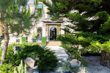 A la venta, por 6 millones, la casa señorial con nombre propio que acogió a un tenor y la gestación de la actual Dénia turística 3 fachada y acceso principal a la historica finca la campanera rodeada por su extensa parcela ajardinada