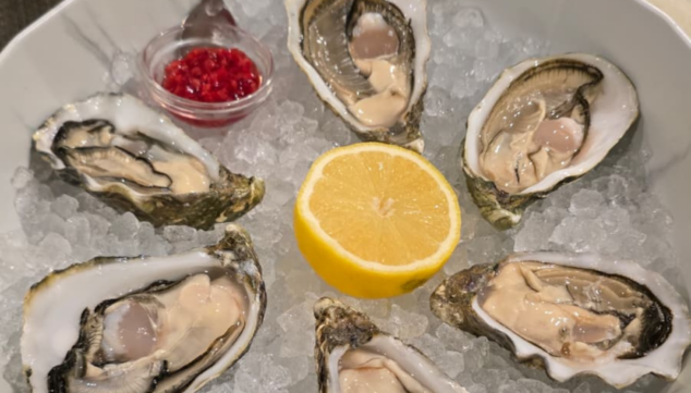 ¿Qué marisco y pescado degustar este otoño en Dénia? 16 ostras para compartir en meditarreasian
